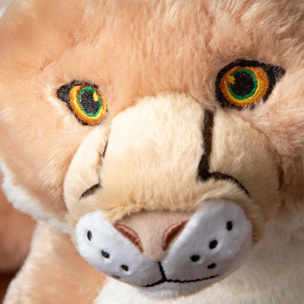 Earth Keeperz and Zoologee realistic plush toy close-up, showcasing lifelike embroidered eyes, handcrafted design, and sustainable materials for kids’ nature toys.